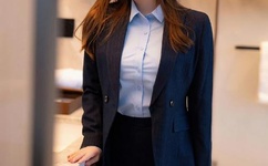 国产AV国片偷人妻麻豆潘甜